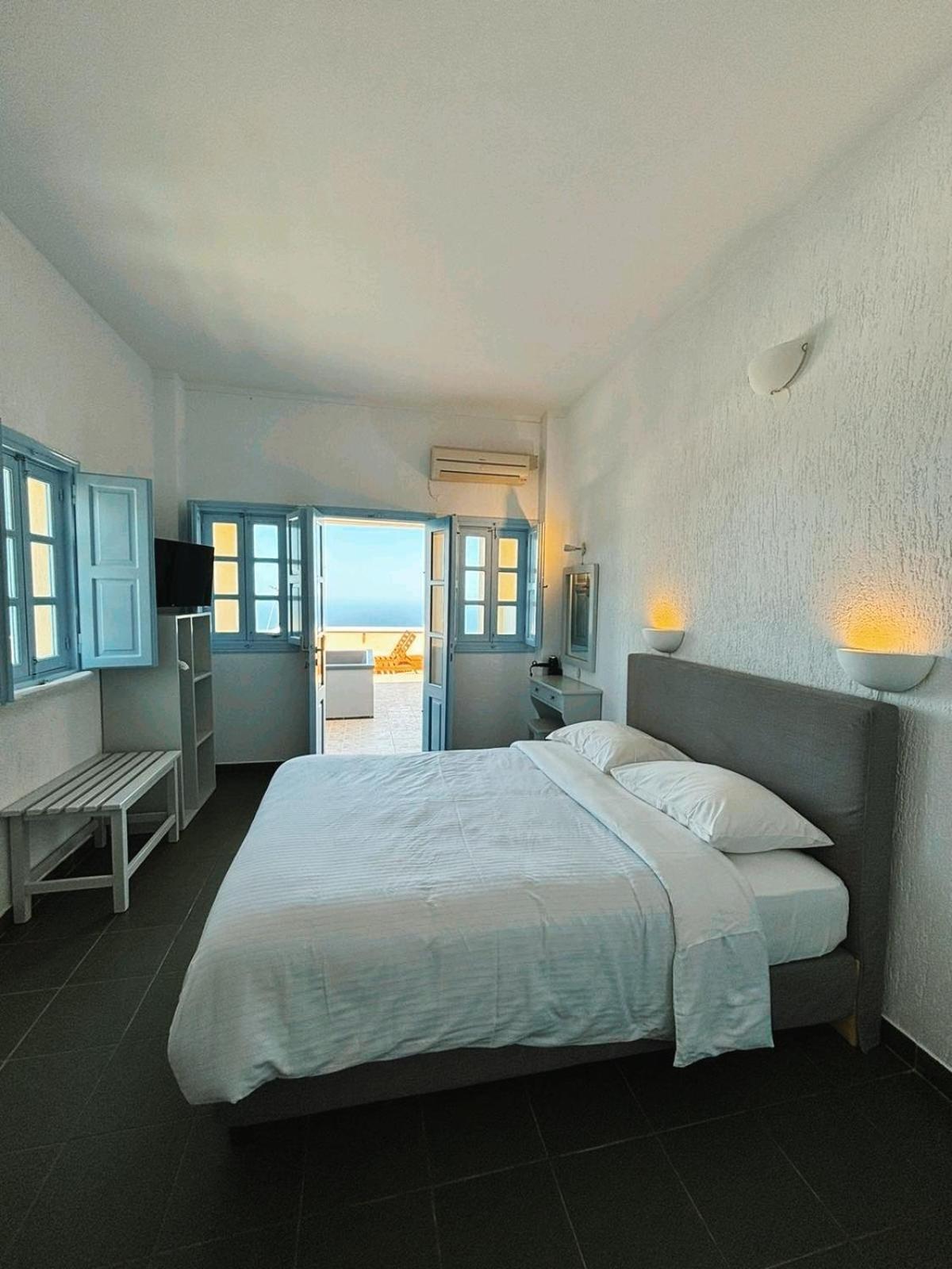 Sunset Paradise Oia Exterior photo